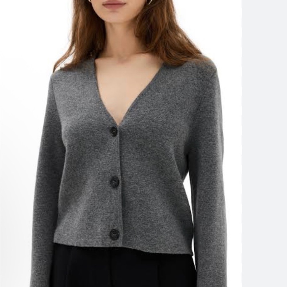Jenni Kayne Charcoal Gray V-Neck Button Cardigan